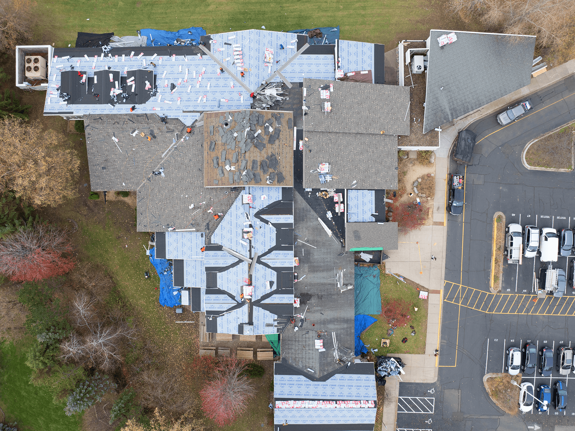 Commercial roof replacement in Midwest commercial property